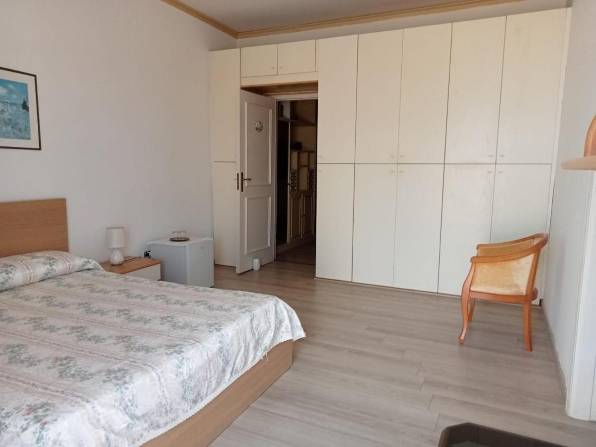 イスキア島 Parco Termale Tropical Bed & Breakfast エクステリア 写真