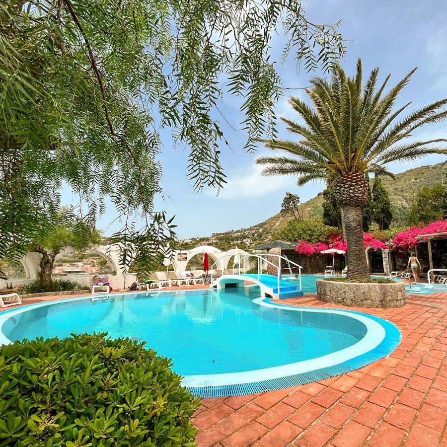 イスキア島 Parco Termale Tropical Bed & Breakfast エクステリア 写真
